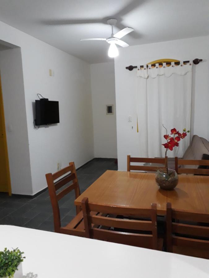 Residencial Colonial Amarelo A 150M Da Praia De Mariscal Aparthotel Bombinhas Εξωτερικό φωτογραφία
