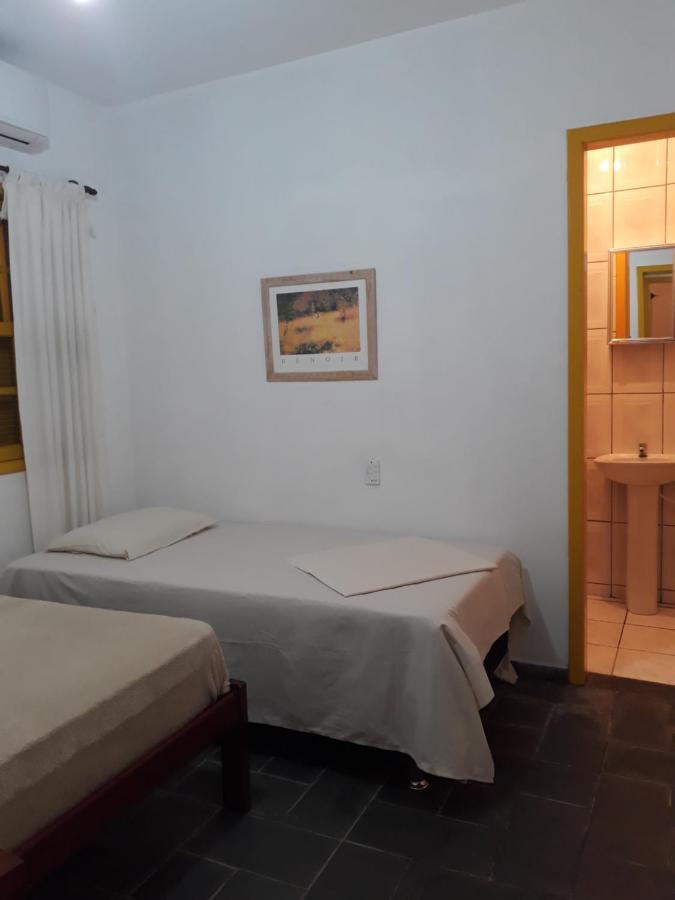 Residencial Colonial Amarelo A 150M Da Praia De Mariscal Aparthotel Bombinhas Εξωτερικό φωτογραφία